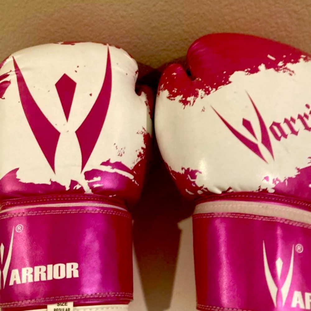 Woman’s boxing gloves
